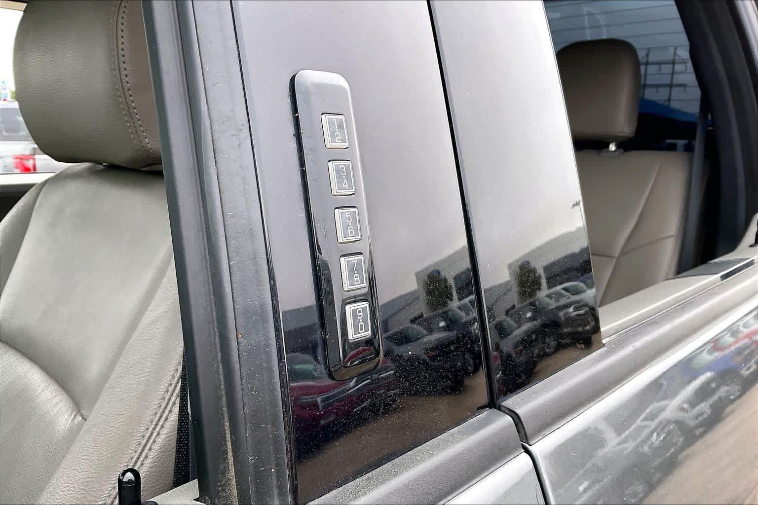 Used 2022 Ford F250 XLT w/ XLT Premium Package AWD/4WD image 33