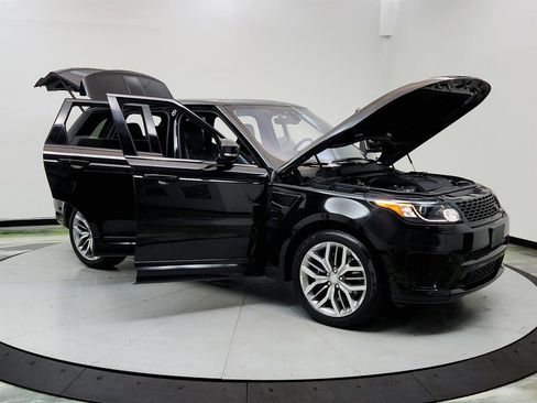 Used 2017 Land Rover Range Rover Sport SVR image 10