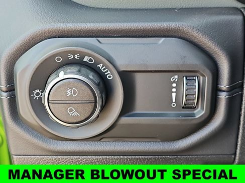 New 2025 Jeep Gladiator Mojave w/ Convenience Group AWD/4WD image 26
