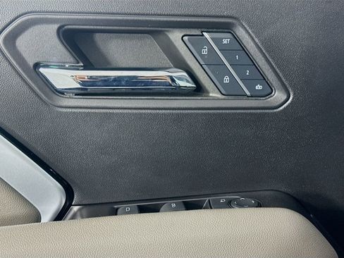 Used 2024 Chevrolet Colorado ZR2 w/ ZR2 Bison Edition image 21