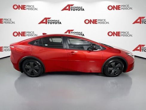Certified 2025 Toyota Prius Plug-In Hybrid FWD image 9