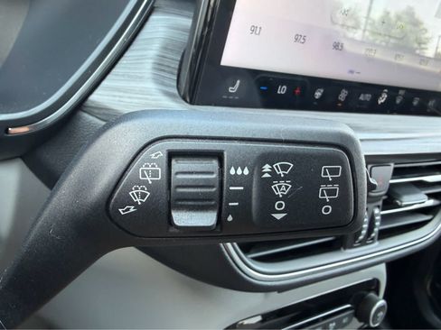 Used 2023 Ford Escape Platinum AWD/4WD image 27