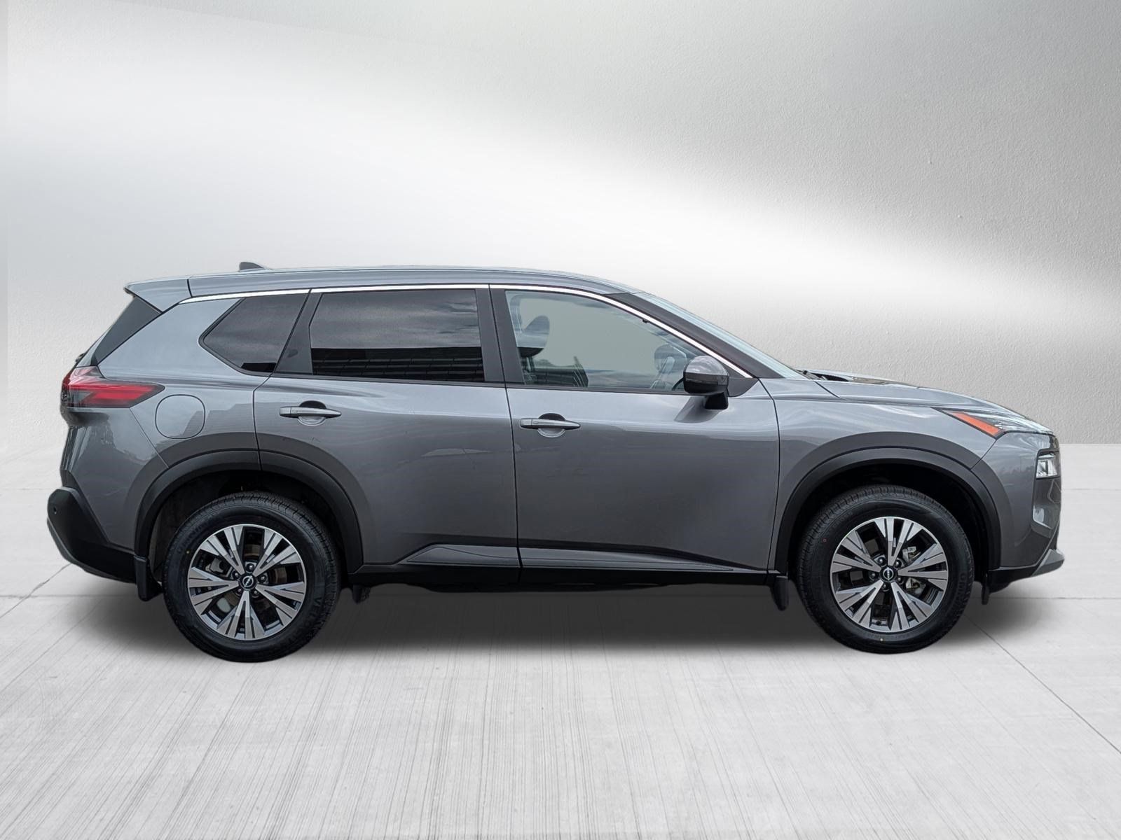 Used 2023 Nissan Rogue SV AWD/4WD image 8