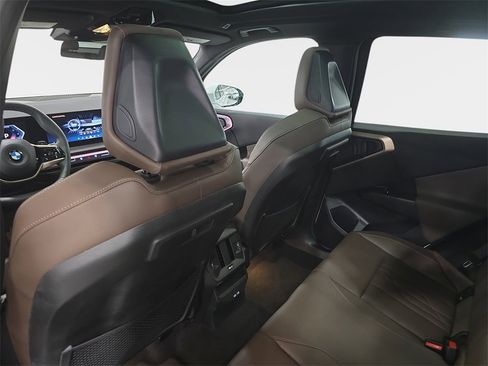 Certified 2025 BMW X3 xDrive30i w/ Convenience Package image 11