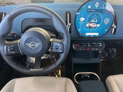 Used 2025 MINI Cooper Countryman S w/ Comfort Package Max AWD/4WD image 17