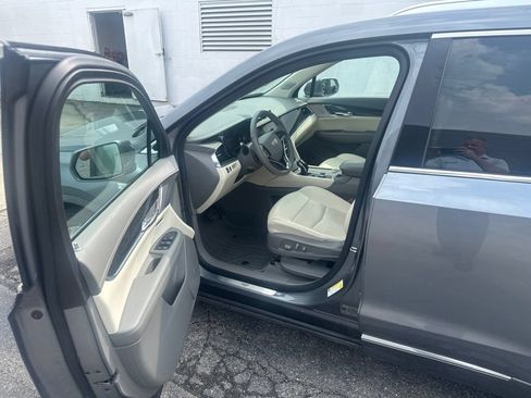 Certified 2020 Cadillac XT6 Premium Luxury FWD image 9