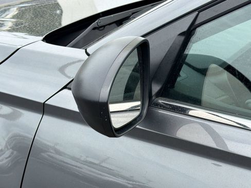 Used 2025 Nissan Altima 2.5 SV FWD image 29