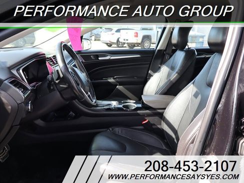 Used 2013 Ford Fusion Titanium image 11