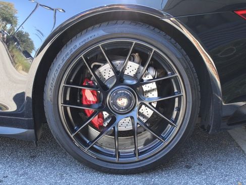 Used 2019 Porsche 911 Targa 4 GTS image 14