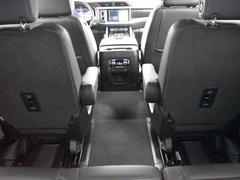 Used 2024 GMC Yukon Denali w/ Max Trailering Package image 32