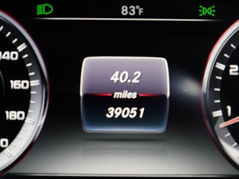 Used 2017 Mercedes-Benz S 63 AMG 4MATIC Cabriolet image 32