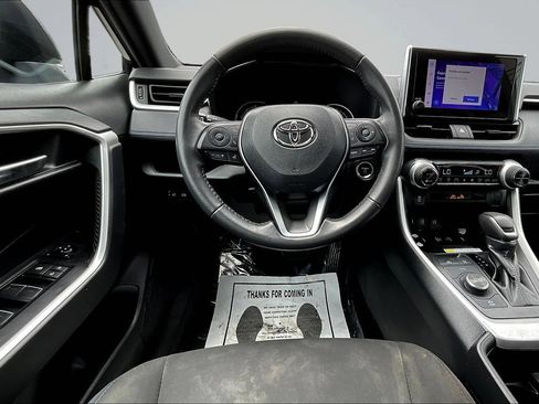 Used 2023 Toyota RAV4 SE AWD/4WD image 8