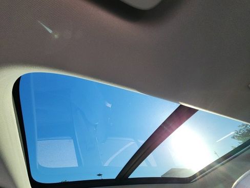 Used 2024 Volvo XC90 B6 Plus image 16