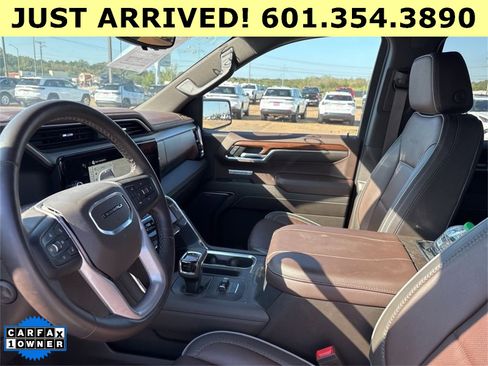 Used 2023 GMC Sierra 1500 Denali w/ Technology Package image 9