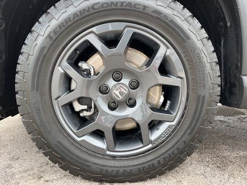 Certified 2025 Honda Pilot TrailSport image 14