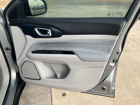 Used 2022 Jeep Compass Latitude w/ Convenience Group image 34