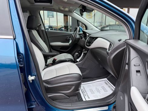 Used 2020 Chevrolet Trax Premier image 20