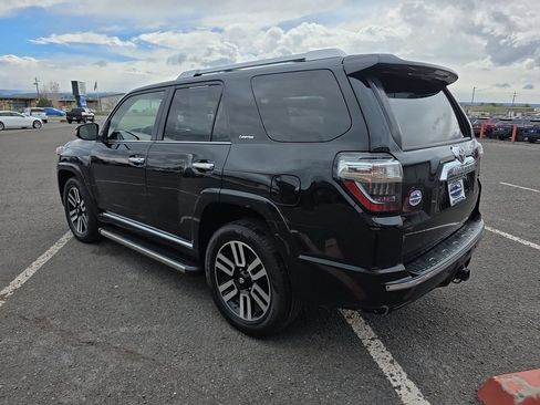 Used 2016 Toyota 4Runner Limited AWD/4WD image 5
