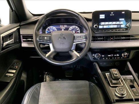 Used 2023 Mitsubishi Outlander Ralliart image 4