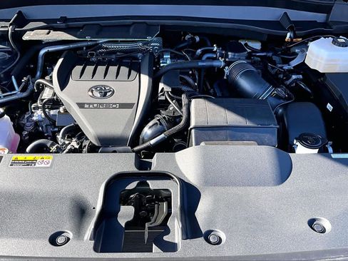New 2026 Toyota Grand Highlander AWD Hybrid image 17