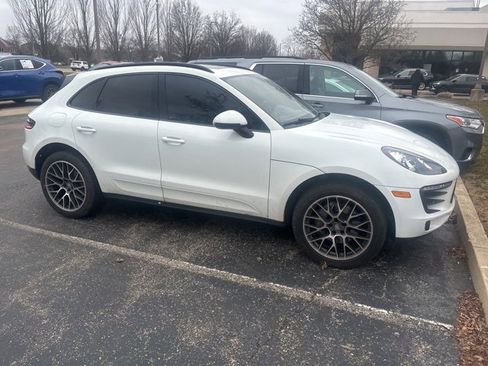 Used 2018 Porsche Macan S w/ Premium Package Plus image 7