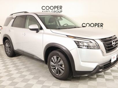 Used 2023 Nissan Pathfinder SV