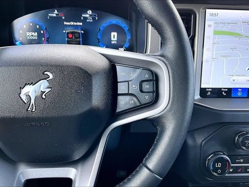 Certified 2025 Ford Bronco Outer Banks AWD/4WD image 19