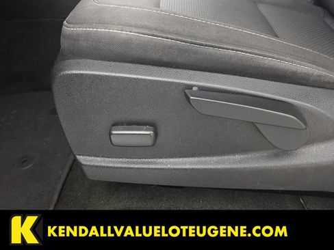Used 2018 Chevrolet Colorado LT w/ LT Convenience Package AWD/4WD image 18