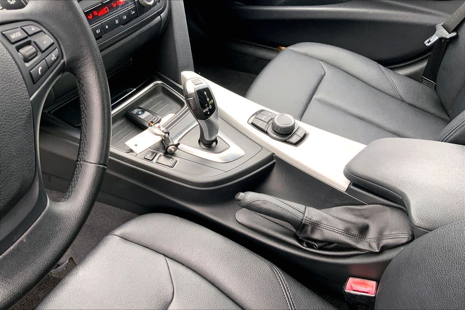 Used 2012 BMW 328i Sedan RWD image 16