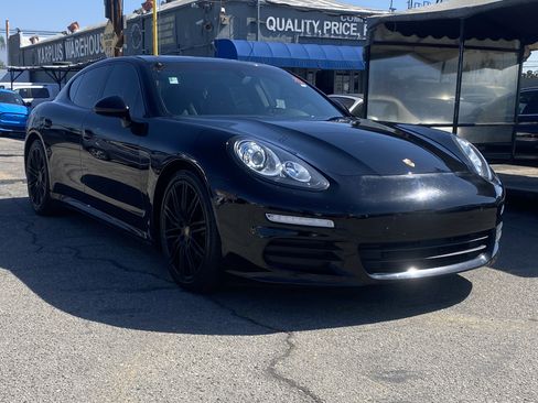 Used 2016 Porsche Panamera image 6