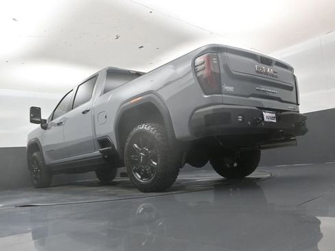 Used 2024 GMC Sierra 2500 AT4 w/ AT4 Premium Plus Package AWD/4WD image 42