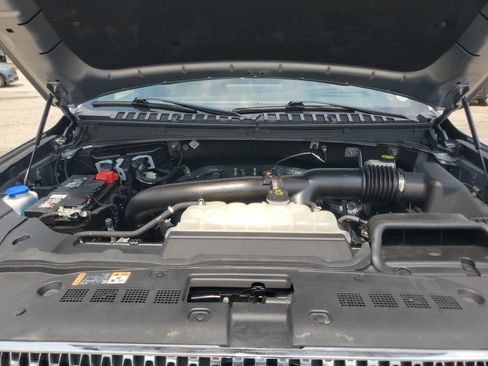Certified 2024 Lincoln Navigator Reserve AWD/4WD image 8