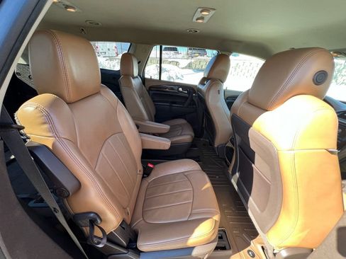 Used 2014 Buick Enclave Premium image 25