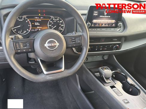 Used 2024 Nissan Rogue S FWD image 14
