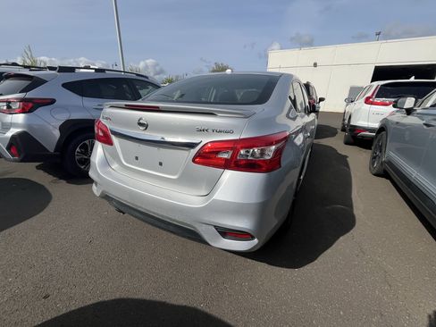 Used 2018 Nissan Sentra SR Turbo FWD image 4