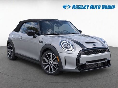 Used 2024 MINI Cooper S FWD image 1