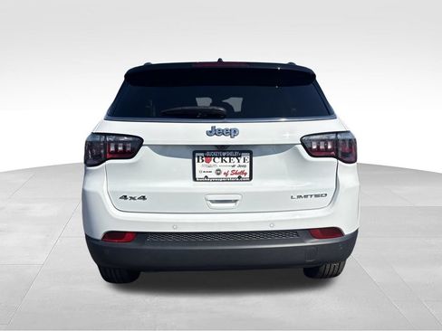 Used 2025 Jeep Compass Limited AWD/4WD image 4