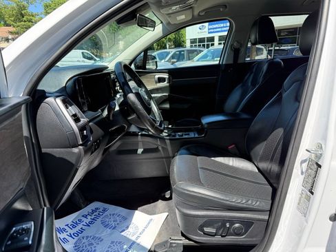 Used 2021 Kia Sorento EX AWD/4WD image 22