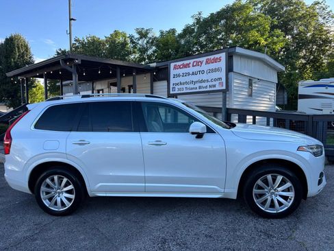 Used 2016 Volvo XC90 T6 Momentum w/ Momentum Plus Package AWD/4WD image 2