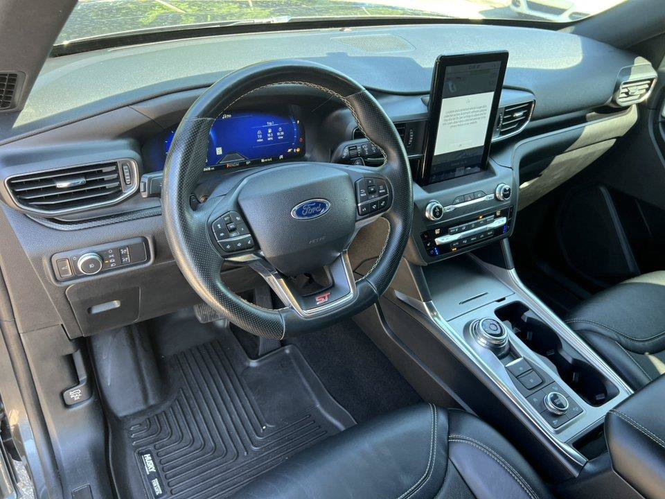 Used 2020 Ford Explorer ST w/ ST Street Pack AWD/4WD image 17