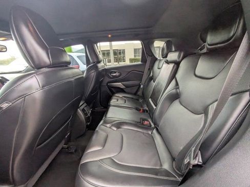 Used 2021 Jeep Cherokee High Altitude image 11