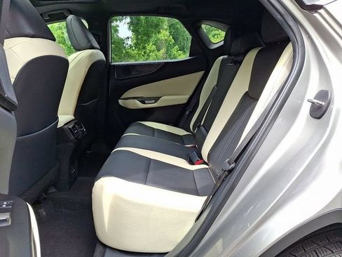 Used 2024 Lexus NX 250 FWD image 10