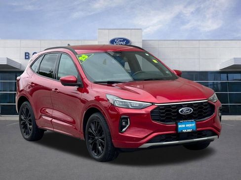 Used 2023 Ford Escape ST-Line Elite AWD/4WD image 2