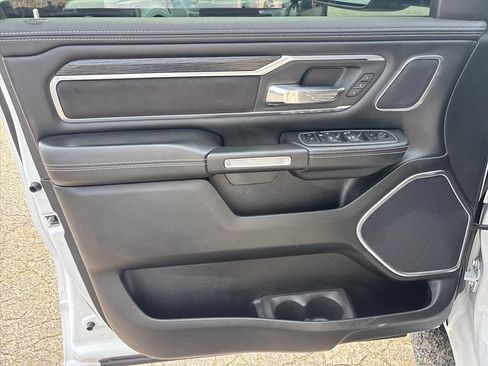 Used 2023 RAM 1500 Laramie AWD/4WD image 25
