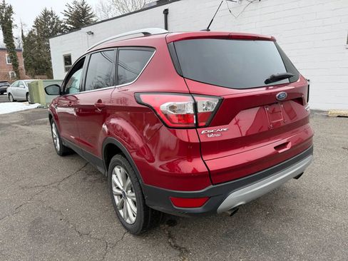 Used 2017 Ford Escape Titanium image 5