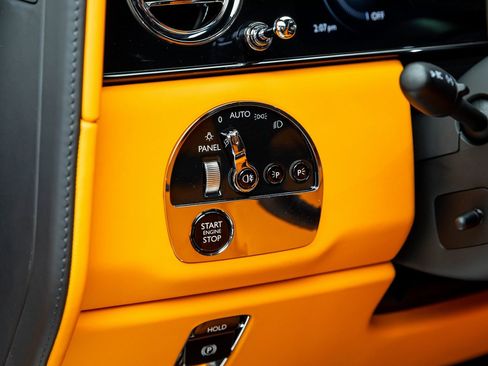 New 2026 Rolls-Royce Cullinan image 16