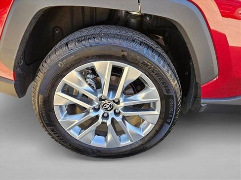 Used 2025 Toyota RAV4 XLE Premium image 26