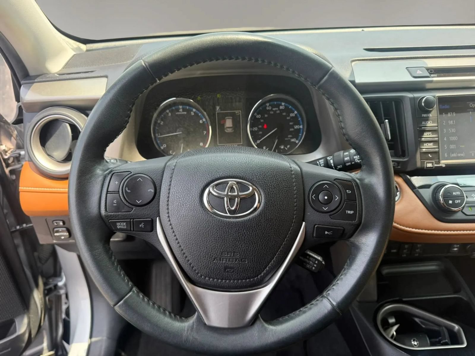 Used 2017 Toyota RAV4 Limited w/ Advanced Technology Package AWD/4WD image 18