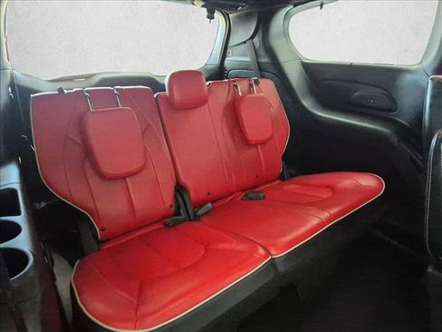 Used 2020 Chrysler Pacifica Limited w/ Quick Order Package 27H Red S FWD image 23