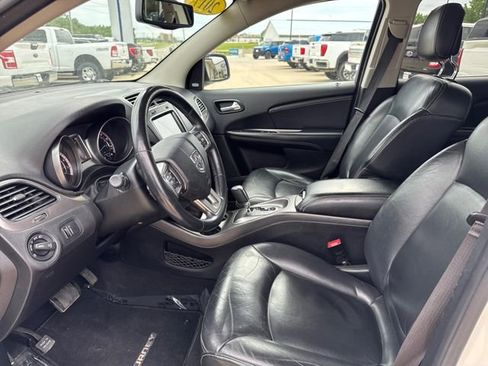 Used 2017 Dodge Journey Crossroad w/ Popular Equipment Group AWD/4WD image 9